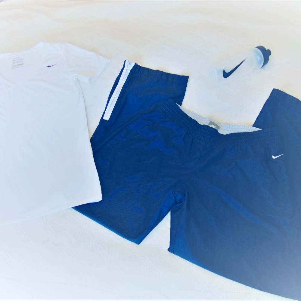 NIKE ATHLETIC Windbreaker Pants, Women's Medium